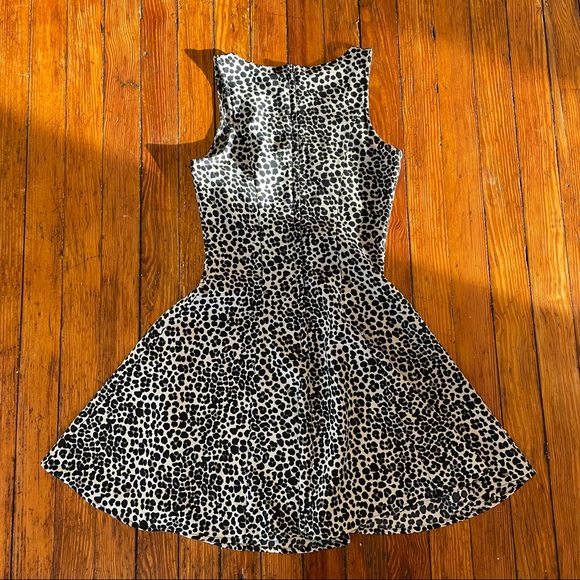 H&M Leopard Print Skater Dress - Picture 4 of 4